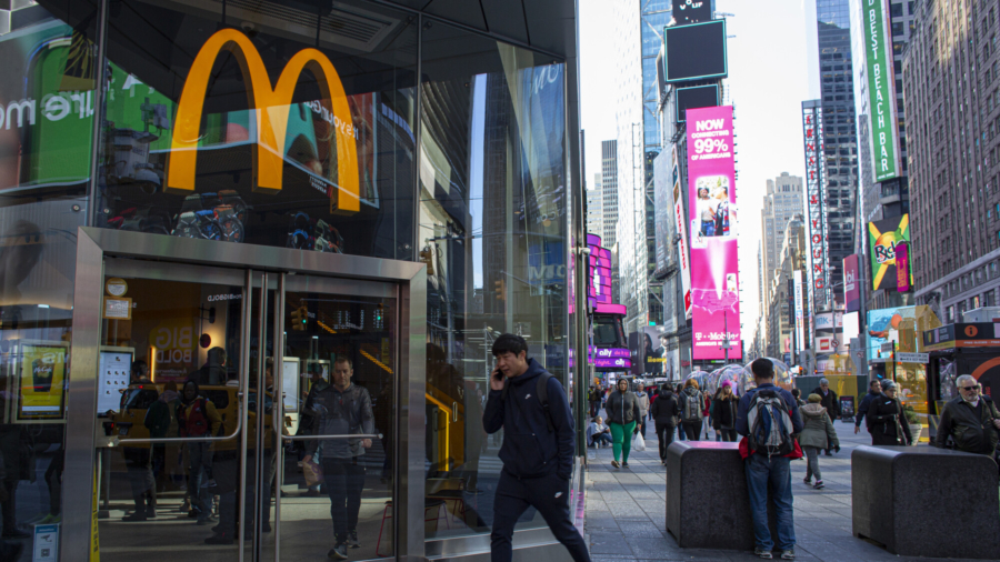 New Yorkers React to Vaccine Mandate