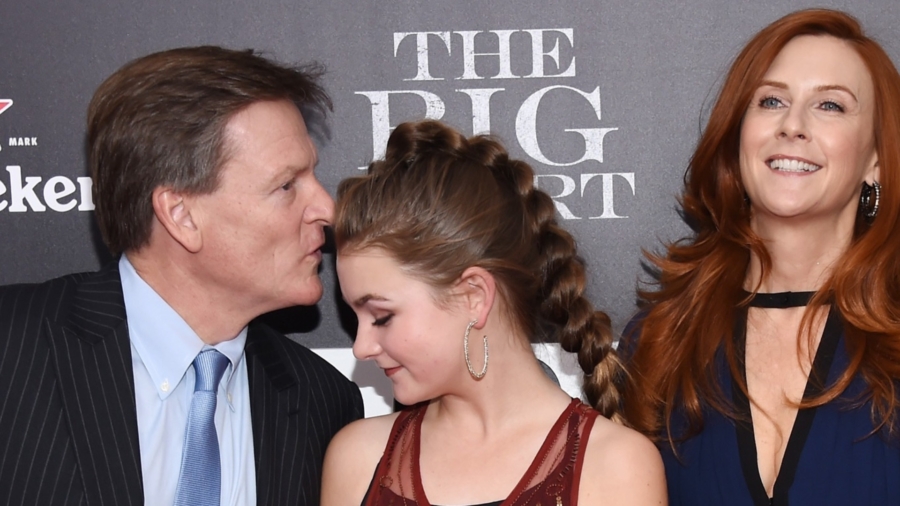 Writer Michael Lewis’s 19-Year-Old Daughter Dies in Crash