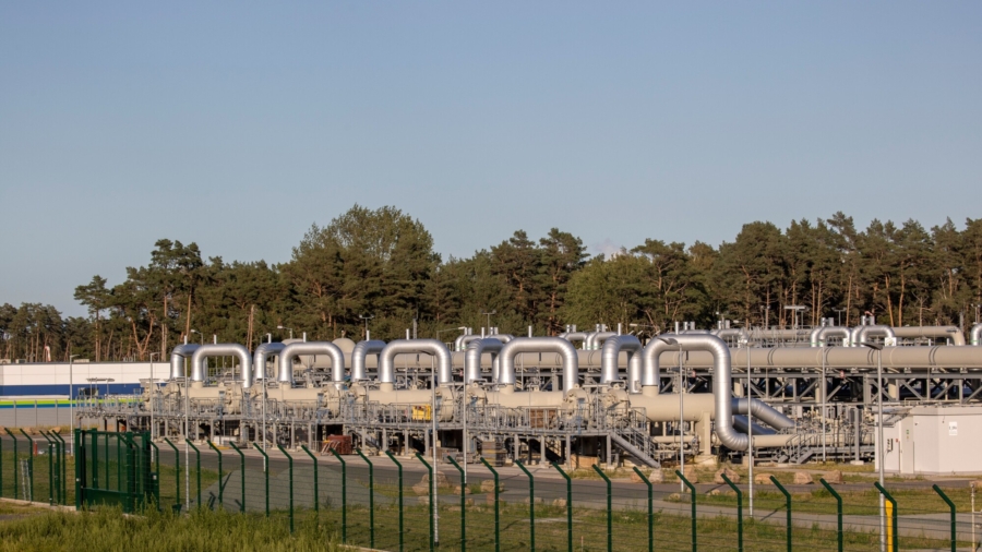Biden's Lifting Sanctions on Russian Nord Stream Pipeline Sparks Controversy After Halting Keystone