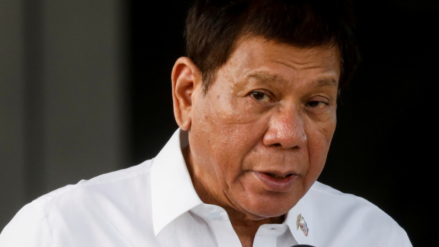 Philippines’ Duterte Issues Gag Order Over South China Sea