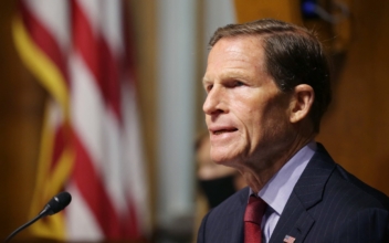 Why Gen Z Recruitment Is Down: Sen. Blumenthal Questions Military Leaders