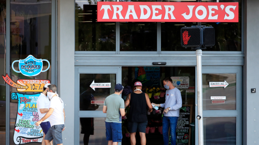 Trader Joe’s Says Fully Vaccinated Customers Don’t Have to Wear Masks in Stores