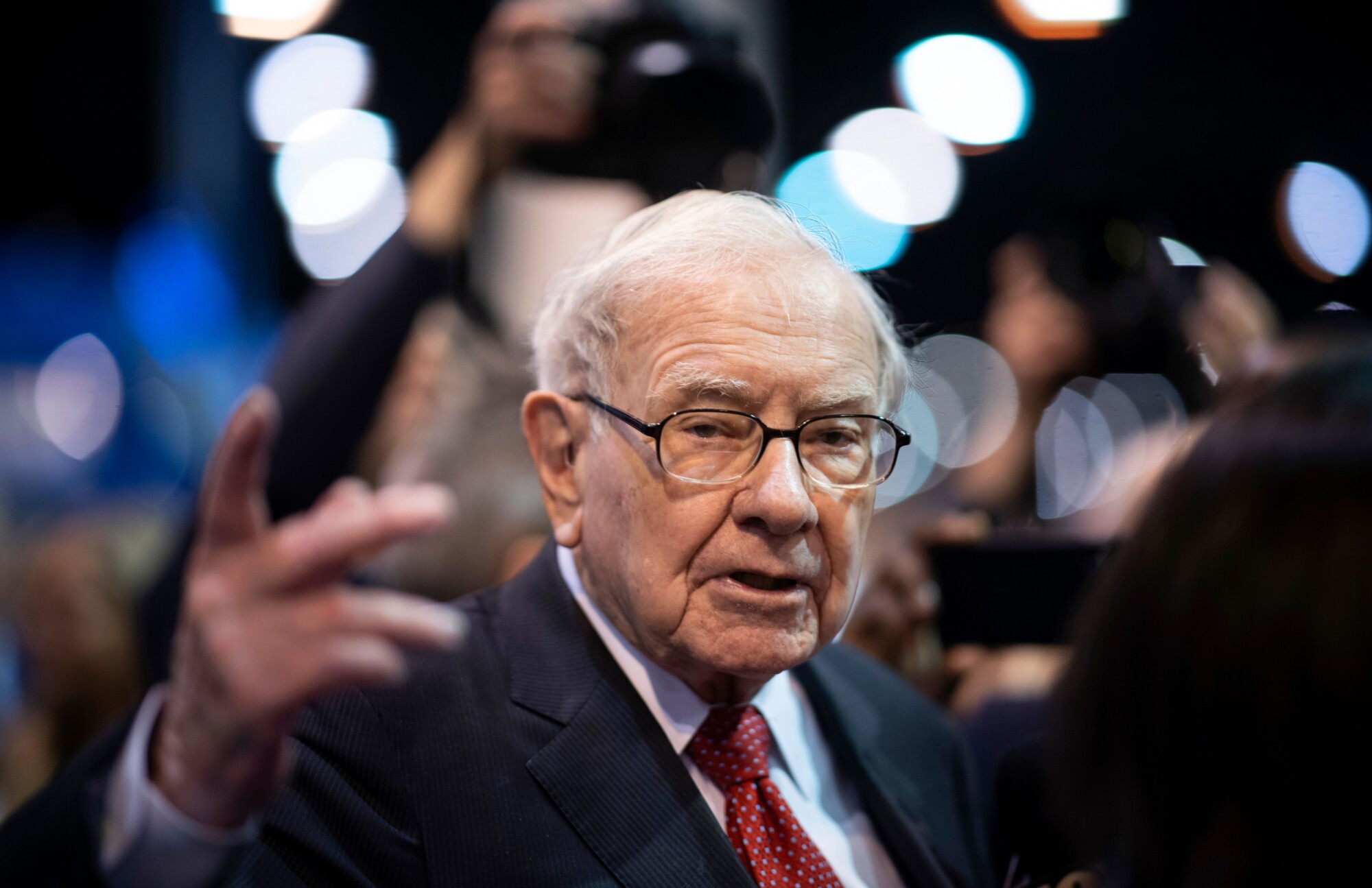 Buffett and Munger Talk Earnings, SPACs