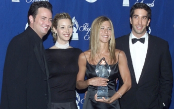 ‘Friends’ Reunion to Air on May 27, With Slew of Celebrity Guests
