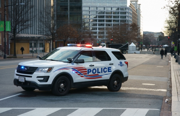 A DC police car blocks Pennsylvania Avenue