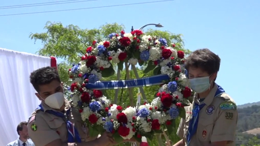 Hundreds Attend Memorial Day Ceremony Onboard USS Hornet in California