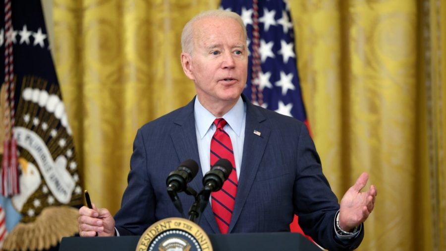 Biden Decries Beijing’s ‘Intensifying Suppression’ in Hong Kong After Apple Daily Closure