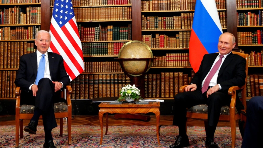 Biden Holds Hour-Long Call With Putin Over Ukraine, No Material Progress Announced