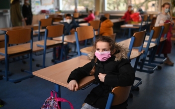 Facts Matter (June 21): University Lab Finds 11 Dangerous Pathogens on Children’s Face Masks