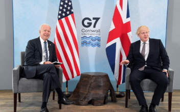 Biden Looks to Ease UK–US Travel Rules