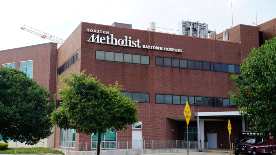 Houston Hospital Faces Staff Shortages Due to COVID-19 Despite Vaccine Mandate