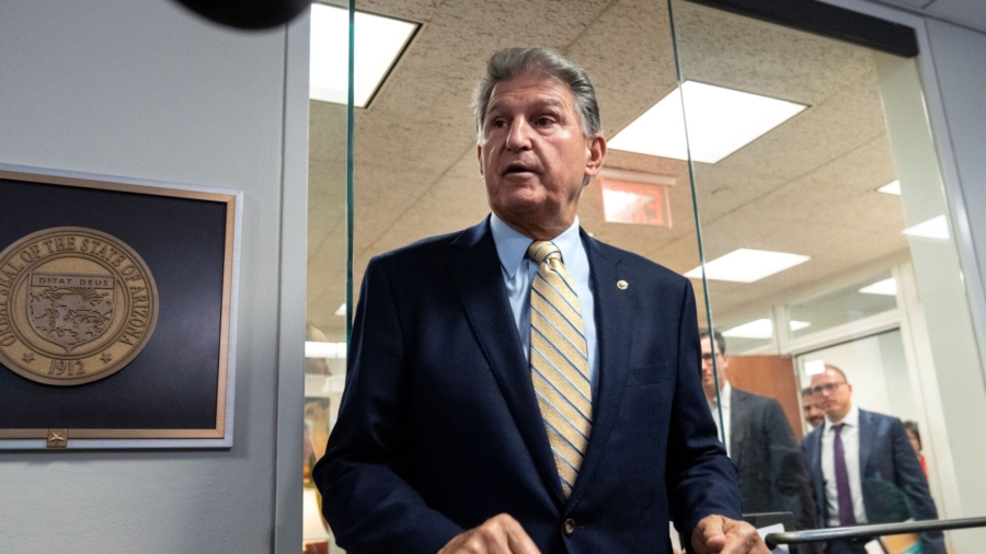 Manchin to Vote Yes on Motion to Debate Sweeping Election Bill