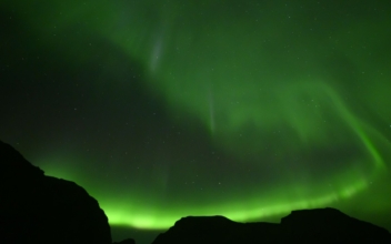 ‘Strong’ Geomagnetic Storm Hitting Earth, Aurora Borealis Could Be Visible Across US