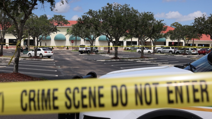 3 Dead in Murder-Suicide at Florida Supermarket