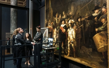 Rijksmuseum to Restretch Rembrandt Painting