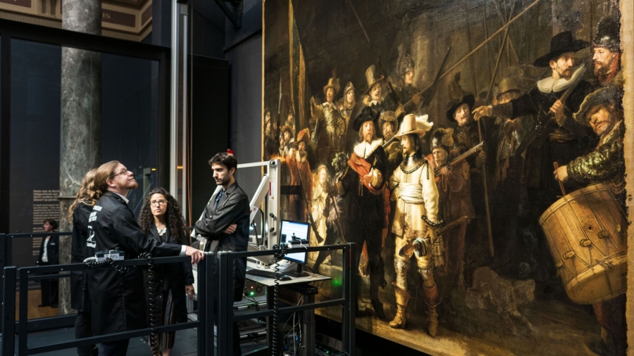 Rijksmuseum to Restretch Rembrandt Painting