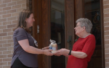 NY Charity Sends 4 Millionth Meal to Elderly