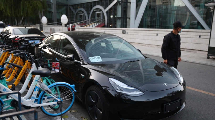 Tesla Recalls Vehicles in China for Online Software Update