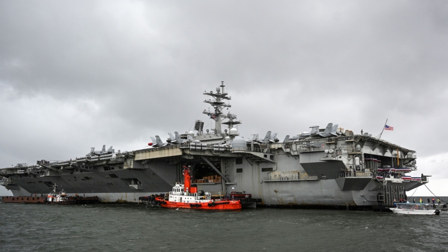 US Aircraft Carrier Group Enters South China Sea