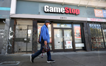 GameStop Revenues Rise, Future Uncertain