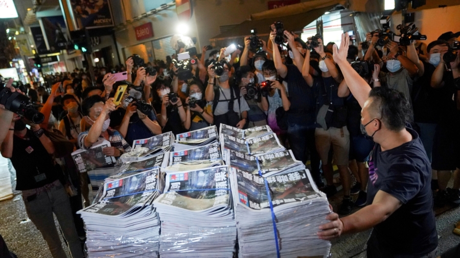 Hong Kong: Pro-Democracy Online News Outlet Prepares for Potential CCP Takedown