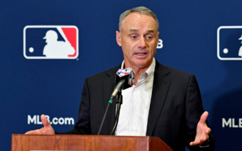 MLB Commissioner Feels ‘Sorry’ for Oakland Fans