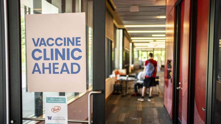 Tennessee College to Charge Unvaccinated Students $1,500