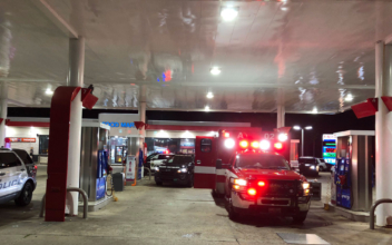 Man Arrested After Taking Houston Ambulance at Gunpoint With Paramedic and Patient Inside, Police Say