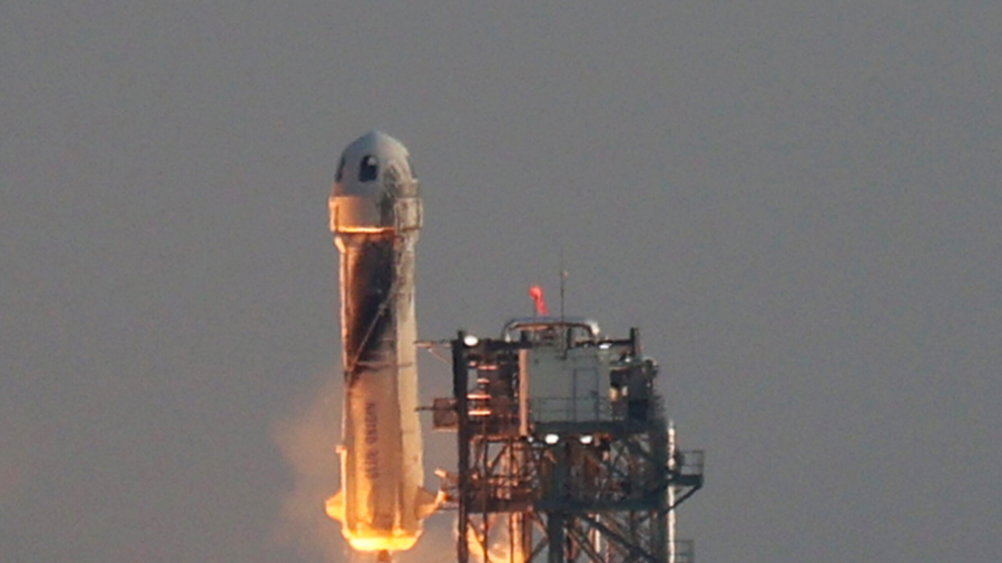 Bezos Loses Appeal of NASA’s Plans to Use Musk Moon Lander