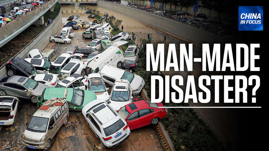 Cars Trapped in Tunnel Amid Floods in China