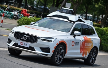 China Ride-Share Company Didi Sees Shares Plunge
