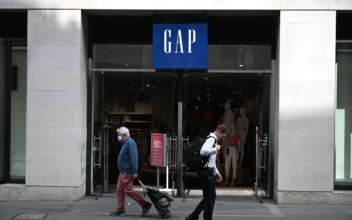 Gap to Close All UK Stores as Primark Rises