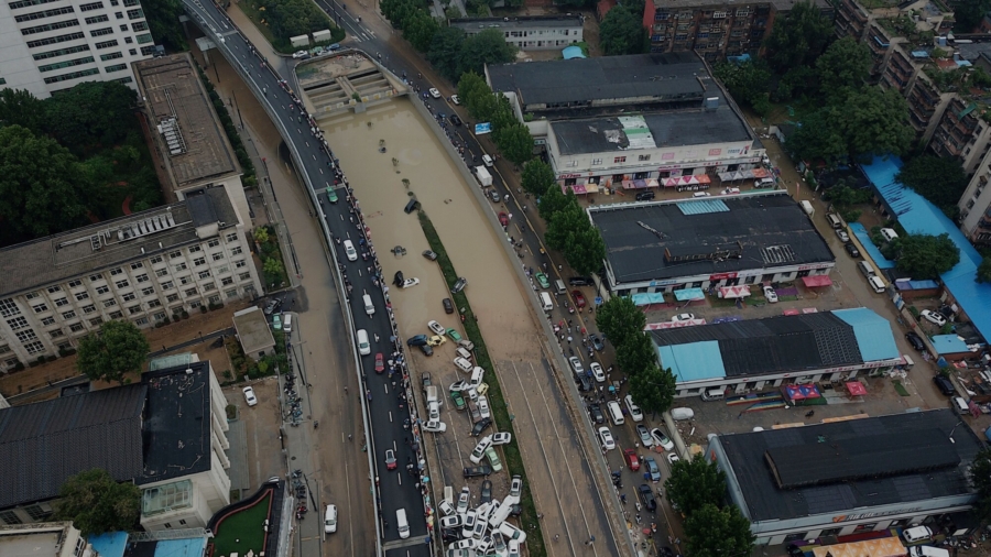 Survivor Recounts Escaping Flooded Tunnel