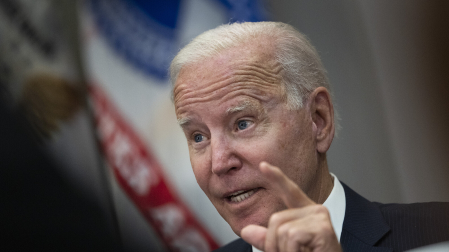 Biden, Harris Tout $1.2 Trillion Infrastructure Plan