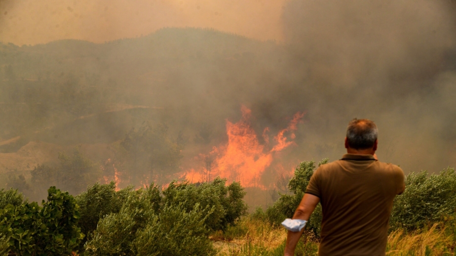 Deadly Fires Rage in Southern Turkey