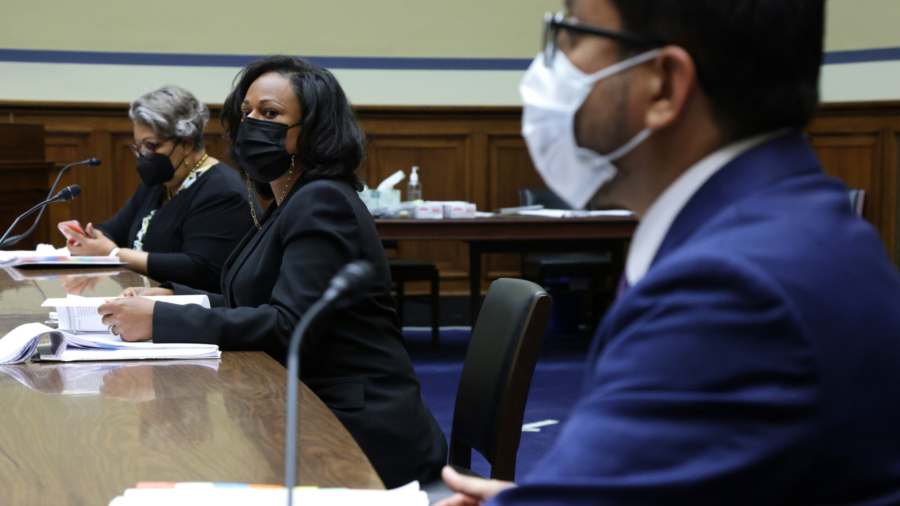 Texas Lawmakers Testify at House Hearing