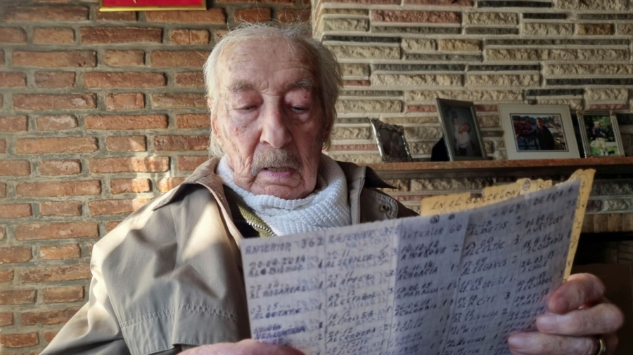 100-Year-Old Argentine Grandfather Keeps Handwritten Notes of Every Messi Goal