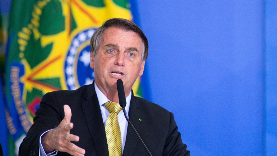 Brazil’s Bolsonaro, Stabbed in 2018, Hospitalized to Find Cause of Obstructed Intestine