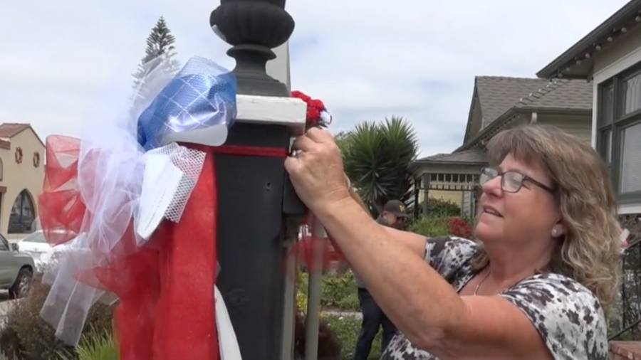 California Community Decorates Ahead of July 4