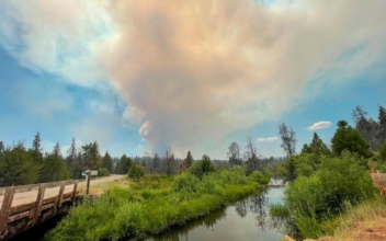 Size of Oregon Wildfire Underscores Vastness of the US West