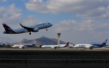 US Airports Running Low on Jet Fuel