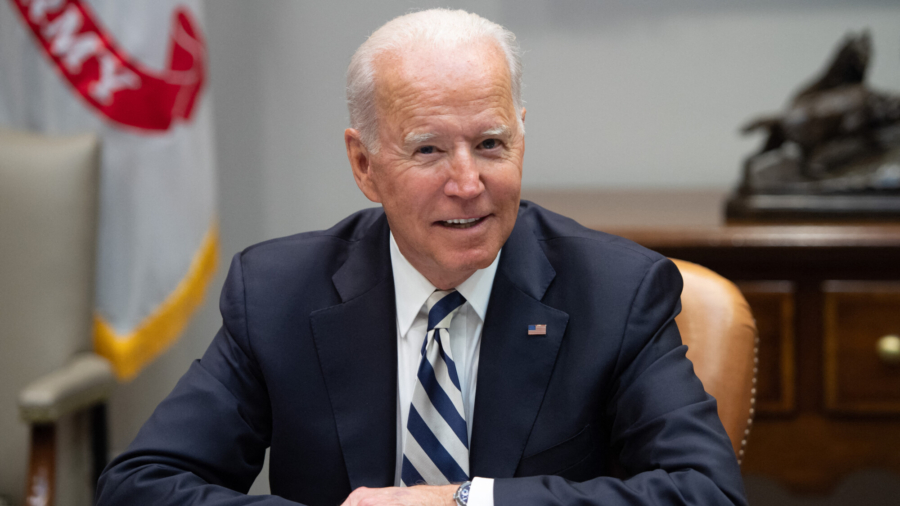 Biden Meets With Democrats to Advance $3.5 Trillion Plan