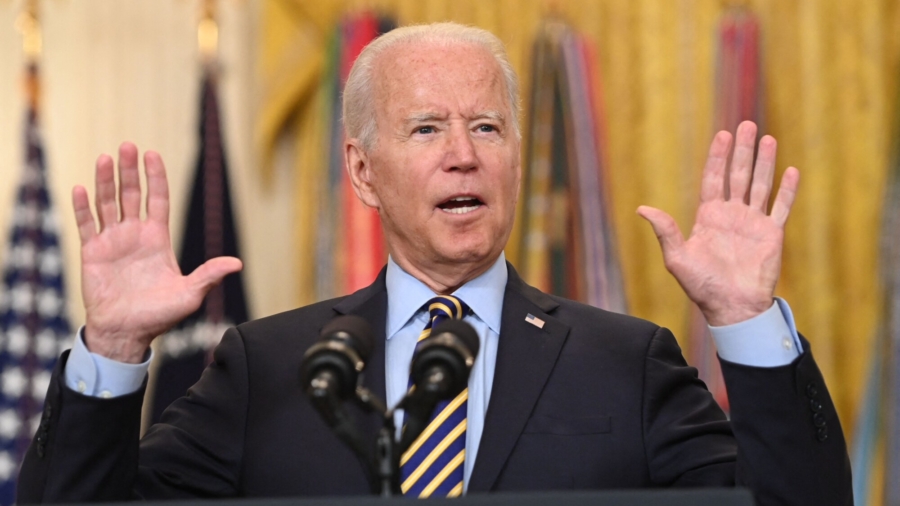 Biden Signs Executive Order Targeting ‘Lack of Competition’ in American Economy