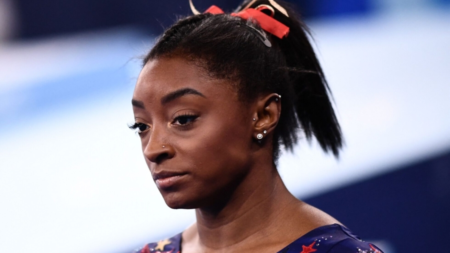 Simone Biles Explains Why She Abruptly Quit Olympic Event After US Fails to Win Gold