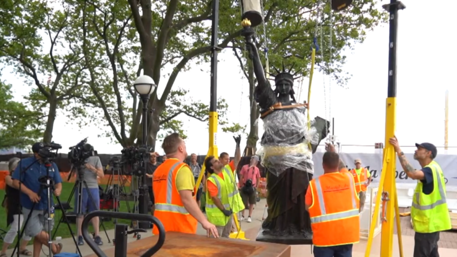 'Little Lady Liberty' Arrives in New York