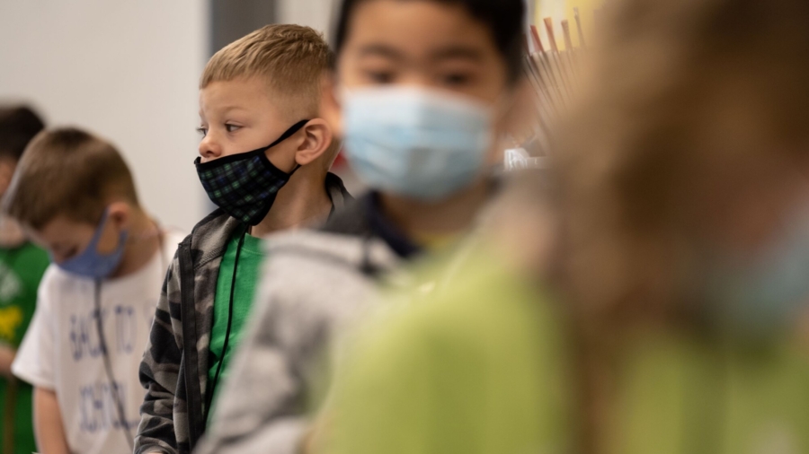 Atlanta, Chicago to Require Masks When Schools Reopen in Fall
