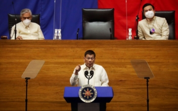Philippine Leader Unabashedly Threatens to Kill Drug Dealers in Final State of the Nation Speech