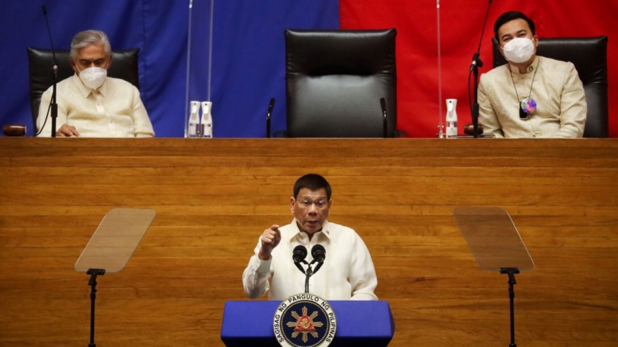 Philippine Leader Unabashedly Threatens to Kill Drug Dealers in Final State of the Nation Speech