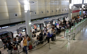 Portugal Flights Disrupted in Second Day of Airports Strike