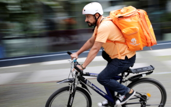 The Afghan Minister Who Became a Bicycle Courier in Germany